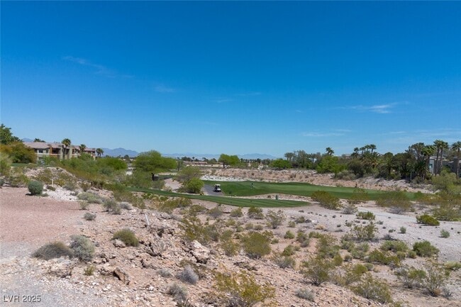 property at 1000 Duckhorn Ct