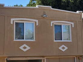 1284 A St in Hayward, CA - Building Photo