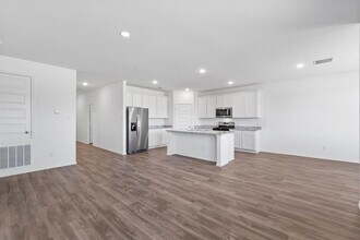 25623 Microstar Wy in Montgomery, TX - Building Photo - Building Photo