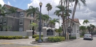 3319 S Kirkman Rd in Orlando, FL - Building Photo