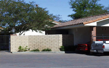 73810 Santa Rosa Way in Palm Desert, CA - Building Photo - Building Photo