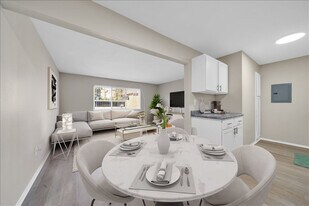 Rochester Place in Rochester, MI - Building Photo