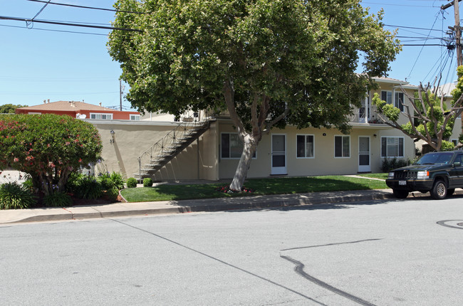 35 E 41st Pl in San Mateo, CA - Building Photo - Building Photo