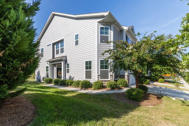 1024 Chicory Trce in Lake Wylie, SC - Building Photo - Building Photo