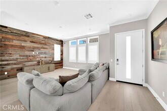 249 Chorus in Irvine, CA - Building Photo - Building Photo