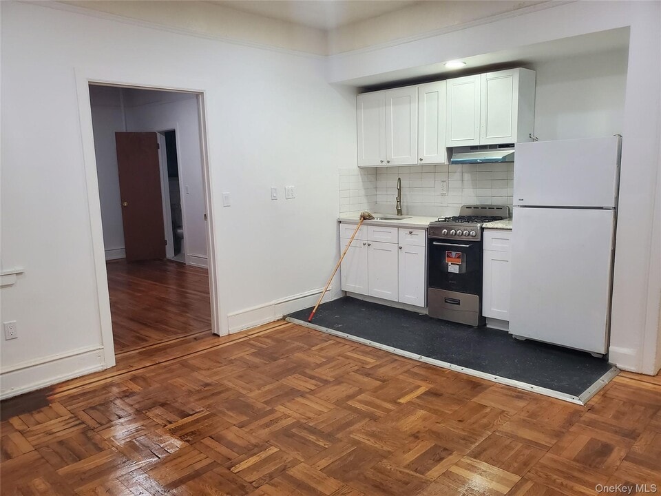 37-50-3786 86th St in Queens, NY - Building Photo