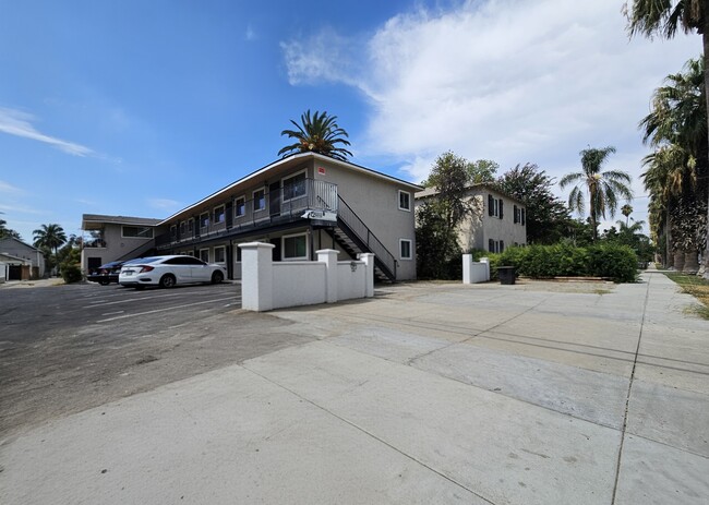 Bahama Palms in Riverside, CA - Foto de edificio - Building Photo