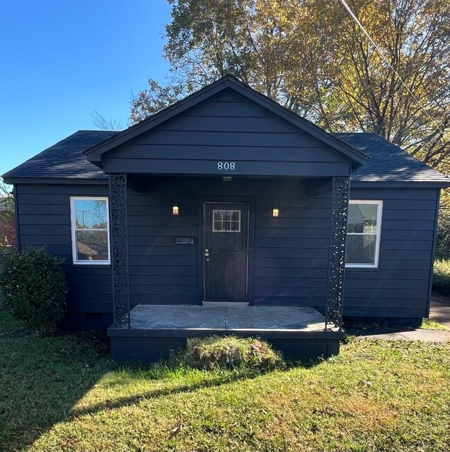 property at 808 Josephine St