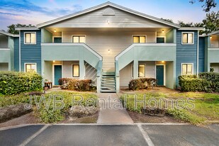 2768 Jimmy Buffett Mem Hwy in Jacksonville, FL - Building Photo