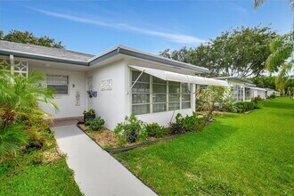 1165 S Drive Cir in Delray Beach, FL - Building Photo - Building Photo