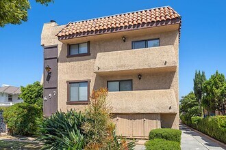 697 E California Blvd in Pasadena, CA - Building Photo - Building Photo