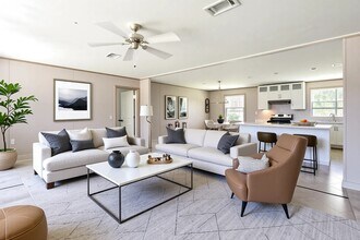 1721 Main St in Danbury, TX - Building Photo - Building Photo