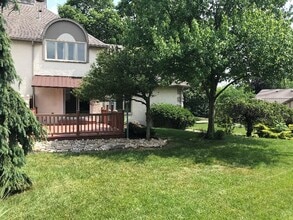 2055 Old Falls Dr in Vandalia, OH - Building Photo - Building Photo