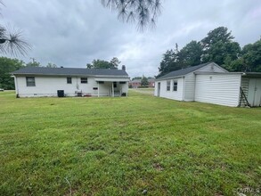 8224 Shady Grove Rd in Mechanicsville, VA - Building Photo - Building Photo