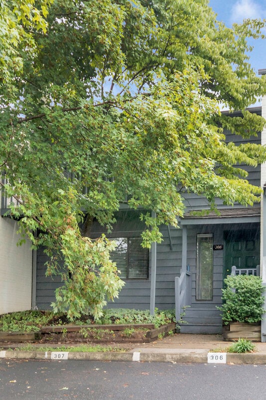 306 Harvest Dr in Charlottesville, VA - Building Photo - Building Photo