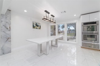 15214 La Mancha Dr in Houston, TX - Building Photo - Building Photo