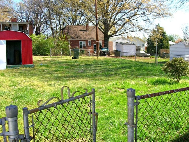 property at 1728 Winder St