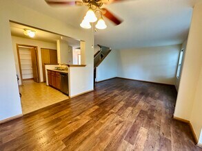 2341 Stoughton Cir in Aurora, IL - Building Photo - Building Photo