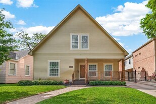 2405 Southgate Blvd in Houston, TX - Building Photo