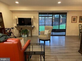 6 Longstream Ct in Baltimore, MD - Building Photo