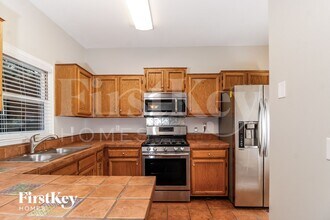 3612 River Lake Ct in Greensboro, NC - Building Photo - Building Photo