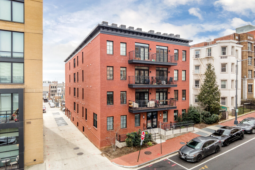 1412 Chapin St NW in Washington, DC - Building Photo