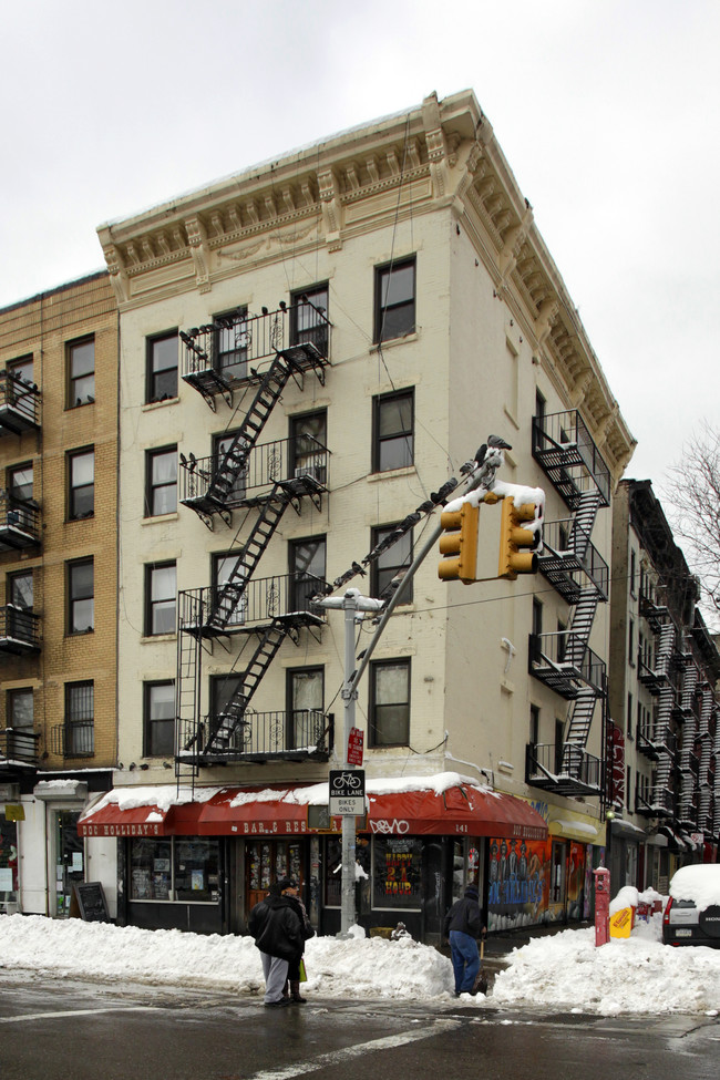 440-442 E 9th St in New York, NY - Building Photo - Building Photo