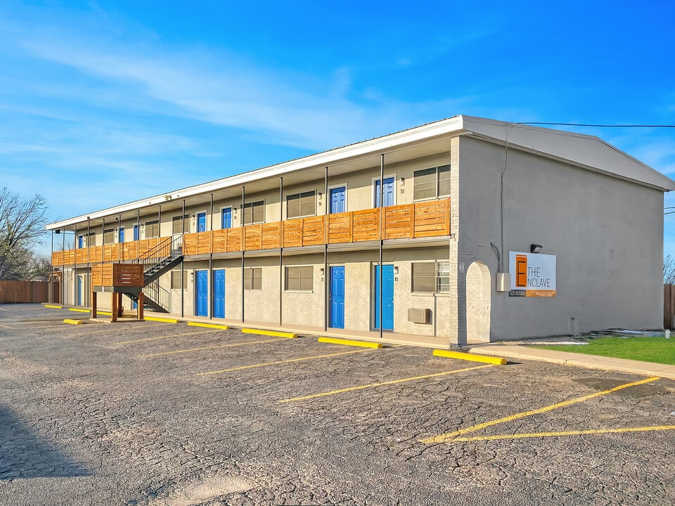 The Enclave Apartments in San Angelo, TX - Building Photo