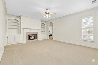 7520 Crystal Lake Dr in Cordova, TN - Building Photo - Building Photo