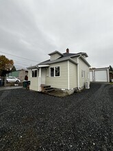 2214 Valencia St in Bellingham, WA - Building Photo - Building Photo