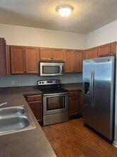 12135 Scoria Dr, Unit 1100 in Fishers, IN - Foto de edificio - Building Photo