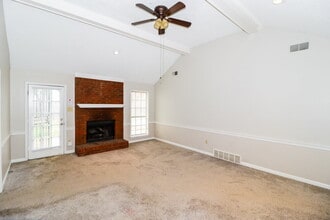 423 Cairn Cove in Memphis, TN - Foto de edificio - Building Photo