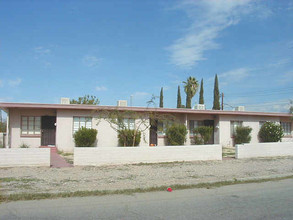 3701-3707 E Fairmount St in Tucson, AZ - Foto de edificio - Building Photo