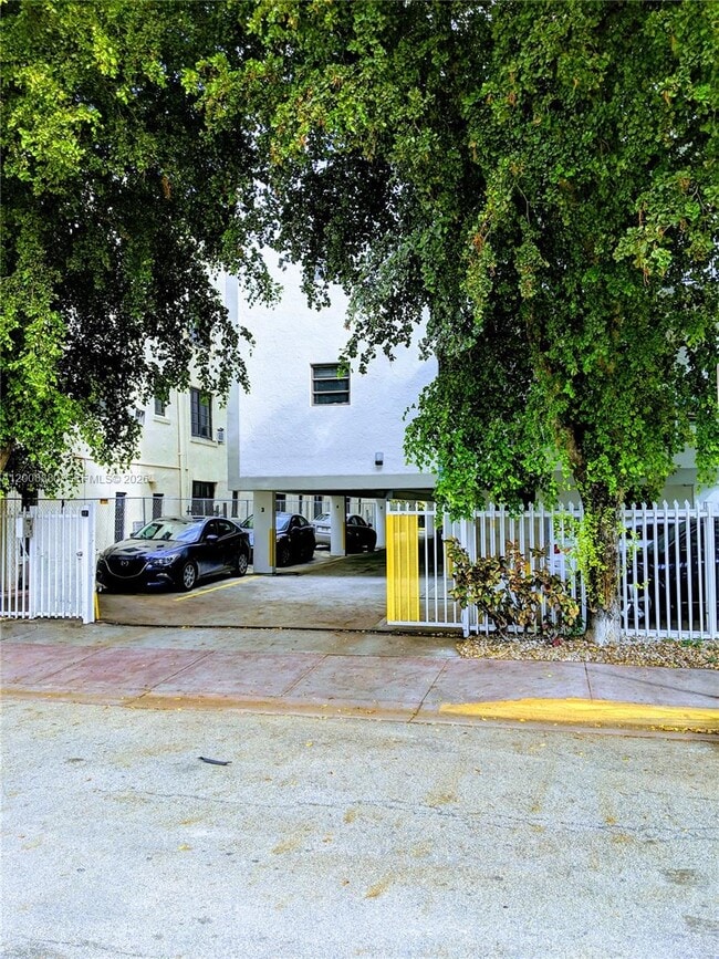 1617 Jefferson Ave in Miami Beach, FL - Building Photo - Building Photo
