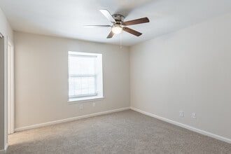 The Hills at Fairington in Lithonia, GA - Building Photo - Interior Photo