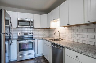 Goddard Apartments in Lincoln Park, MI - Building Photo