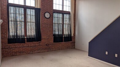 839 Main St in Torrington, CT - Building Photo - Building Photo