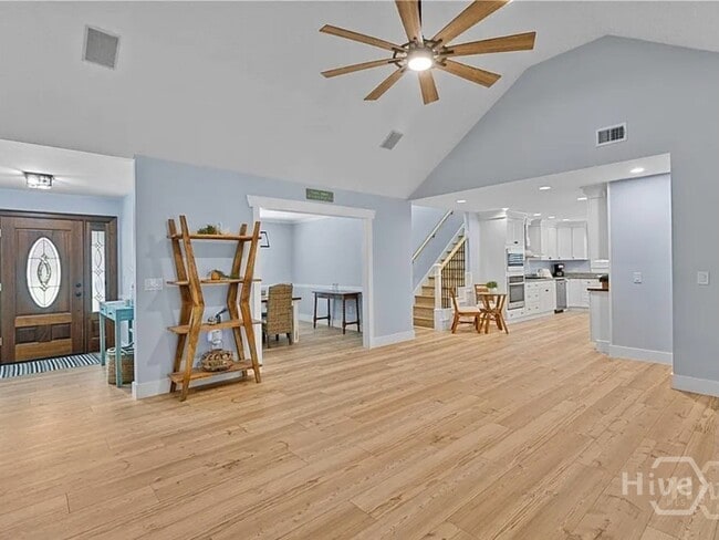 property at 115 W Coquena Cir