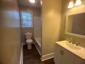 1130 Brigantine Dr in Charleston, SC - Building Photo - Building Photo