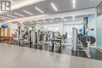 101 Erskine Ave in Toronto, ON - Building Photo - Building Photo