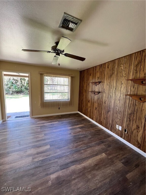 11721 Fox Hill Rd in North Fort Myers, FL - Building Photo - Building Photo