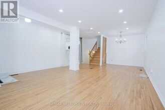 50 Applemore Rd in Toronto, ON - Building Photo - Building Photo