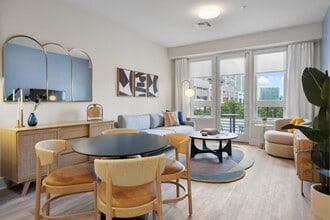 The District at 15Fifteen in Parsippany, NJ - Foto de edificio - Building Photo