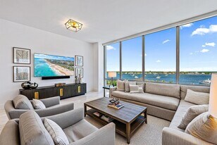 3 Water Clb Wy, Unit 702 in North Palm Beach, FL - Building Photo