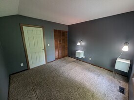 6230 Crofton Dr, Unit Bedroom for rent in condo in Fort Wayne, IN - Building Photo