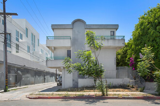 3989 Meier St in Los Angeles, CA - Building Photo - Building Photo