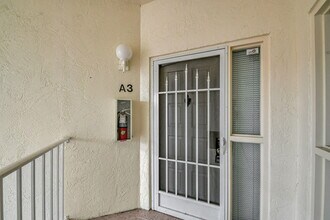 107 Half Moon Cir in Hypoluxo, FL - Building Photo - Building Photo