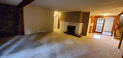 18914 Ballinger Way NE in Lake Forest Park, WA - Building Photo - Building Photo