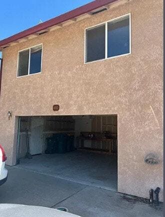 property at 1011 Elizabeth Ln