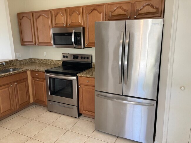 272 Indian Point Cir in Kissimmee, FL - Building Photo - Building Photo